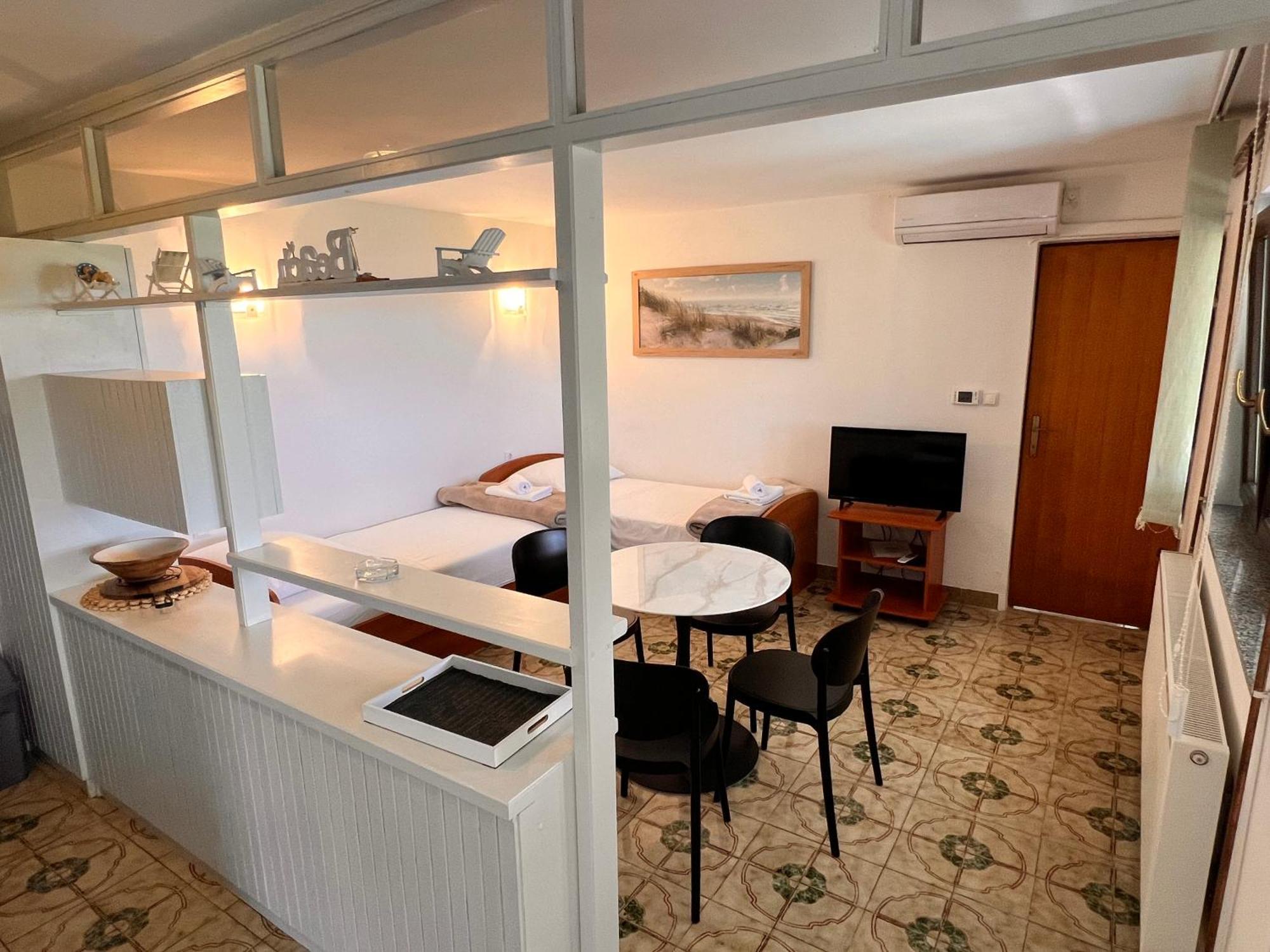 Apartments Gorana Crikvenica Exterior photo